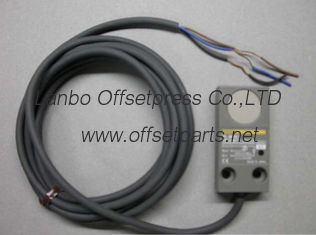 OMRON TL-W5E1 12-24 VDC , magic eye sensor 25 x 50.5 mm , komori original printer spare part