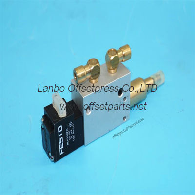 F7.335.002/04 SM102 CD102 cylinder valve unit D8 H17 valve for cd102 press F7.335.002